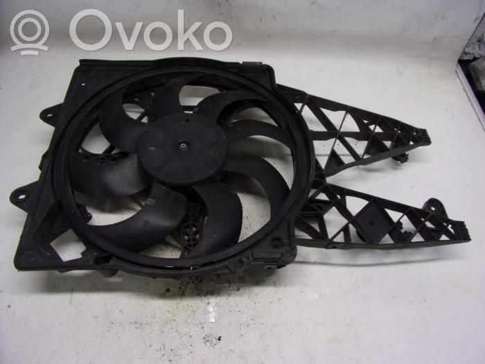 Fiat Punto Evo Elektryczny wentylator chłodnicy 