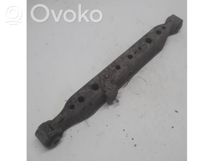 Nissan Qashqai Górny wahacz tylny 