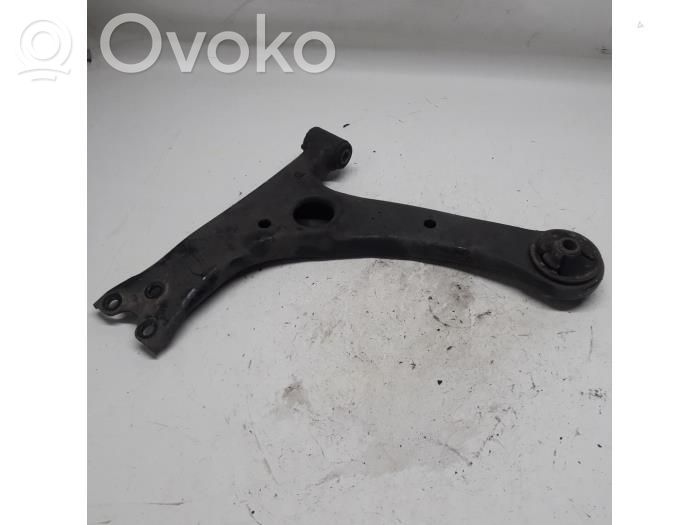 Toyota Corolla Verso AR10 Front lower control arm/wishbone 