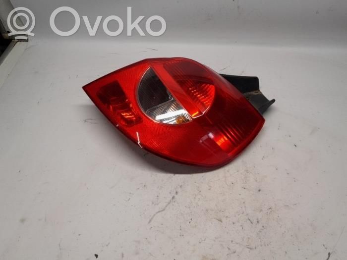 Lampa tylna   8200459960,27460202,3560352,6S6113A602BE,8200459960