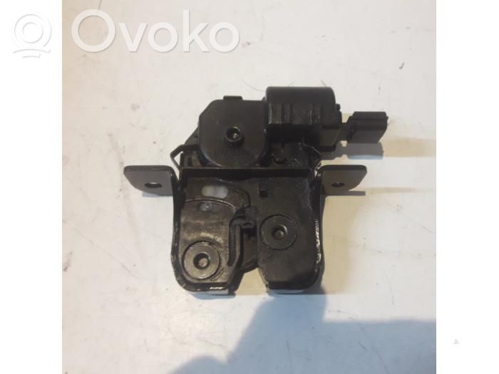 Renault Clio IV Zamek klapy tylnej / bagażnika 