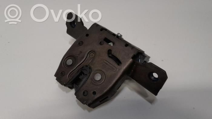 Opel Zafira C Zamek klapy tylnej / bagażnika 