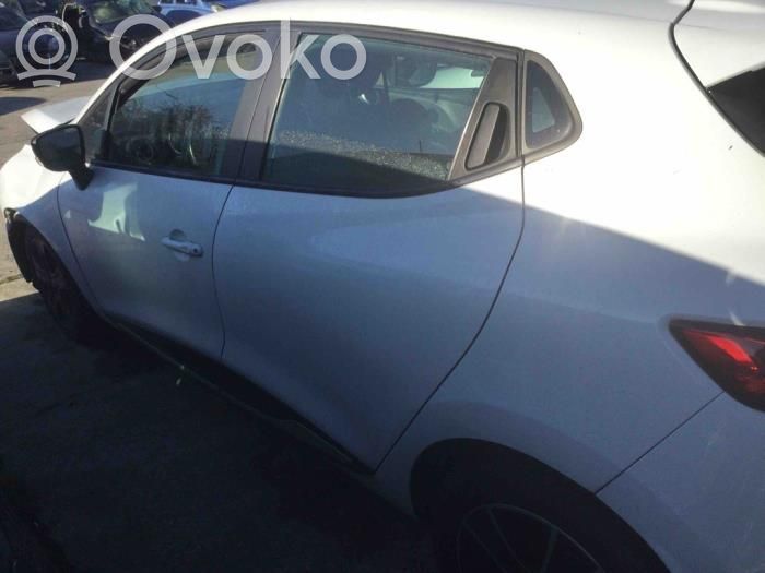Renault Clio IV Puerta trasera 