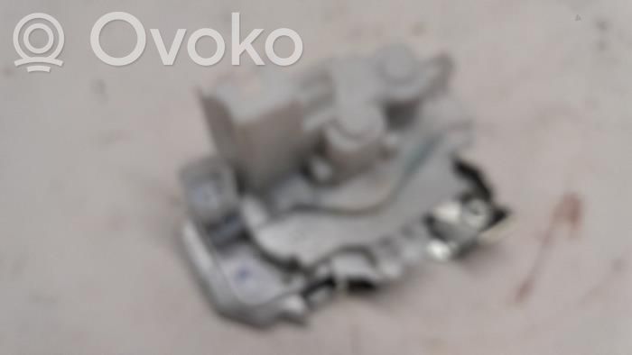 Fiat Doblo Priekšpusē slēdzene 