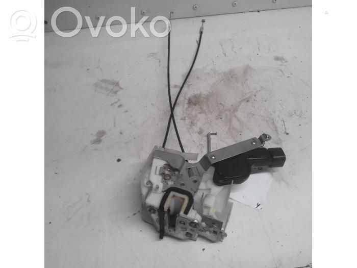 Suzuki Alto Zamek drzwi tylnych 