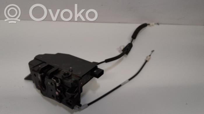 Peugeot 308 Front door lock 