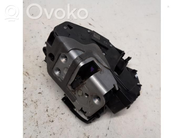 Ford Fiesta Zamek drzwi przednich 
