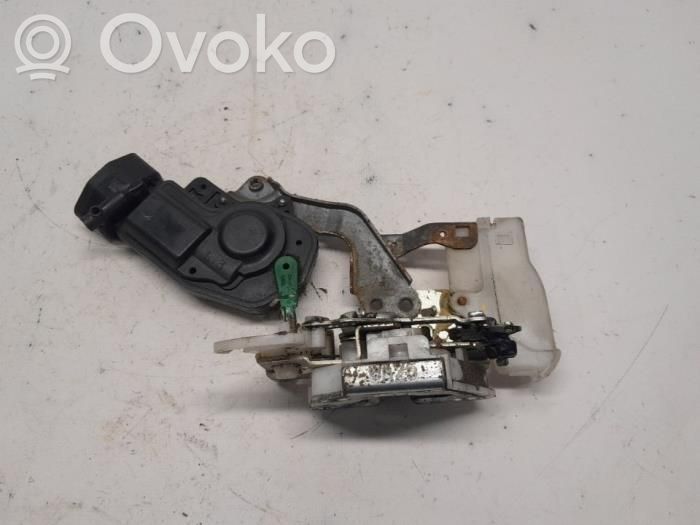 Toyota Aygo AB10 Zamek drzwi przednich 