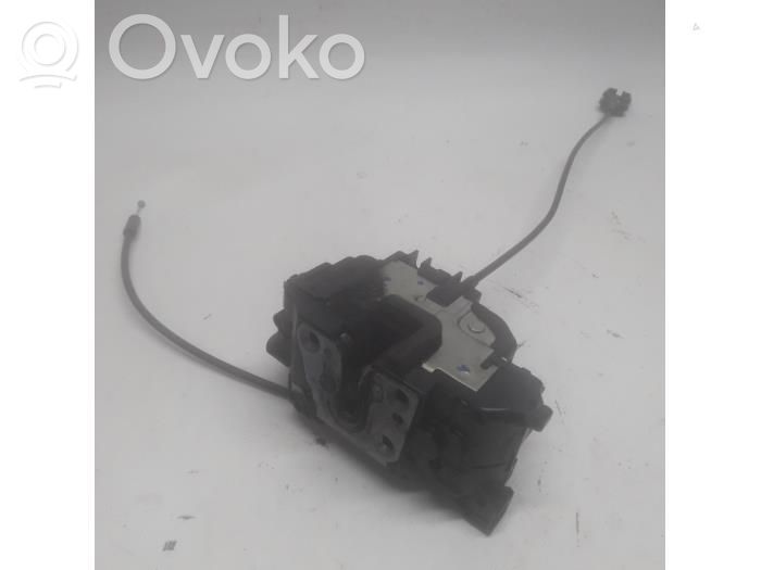 Renault Clio III Priekinė durų spyna 
