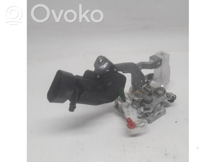 Peugeot 107 Zamek drzwi przednich 