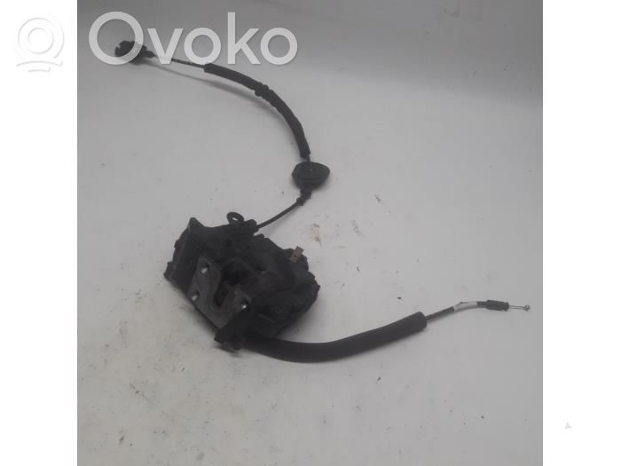 Renault Clio IV Zamek drzwi tylnych 