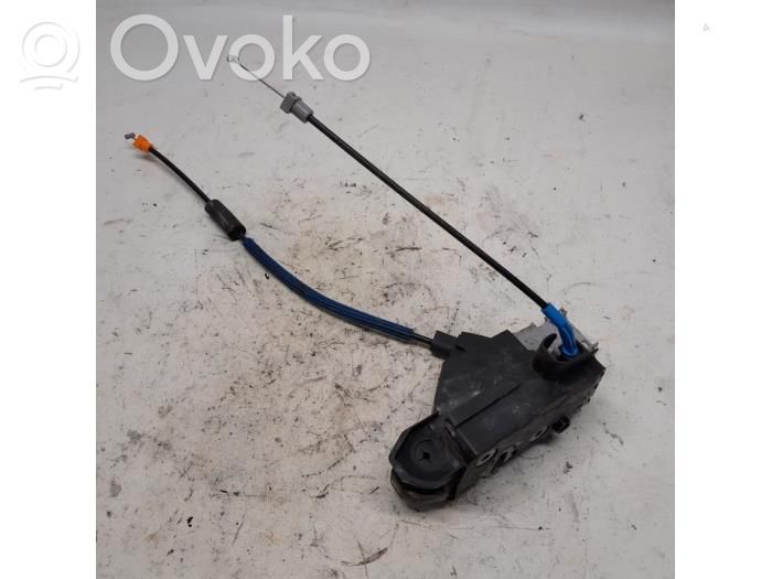 Citroen C6 Takaoven lukko 