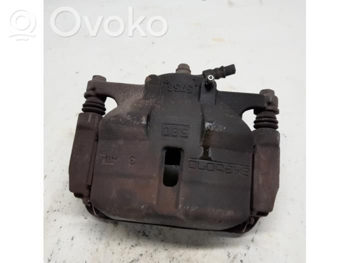 Nissan Qashqai Zacisk hamulcowy przedni 