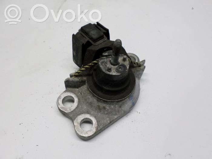 Renault Kangoo I Engine mount bracket 