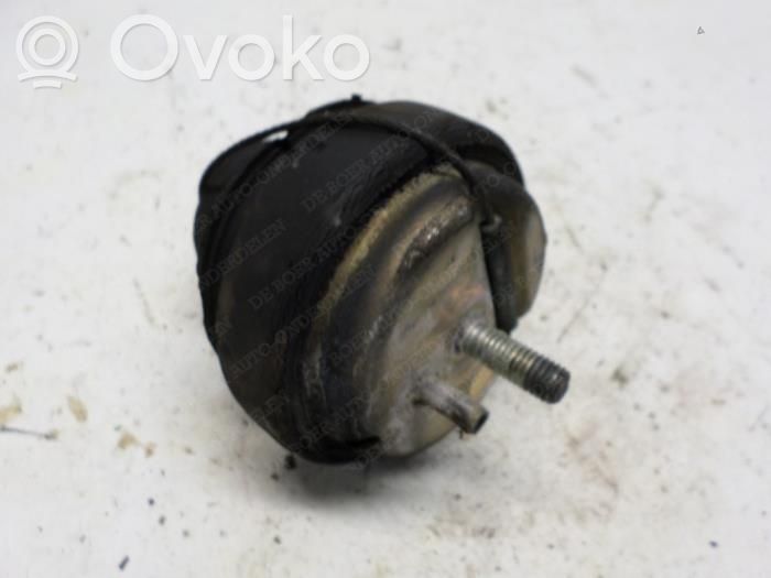 Engine mount bracket   9485551,9485551
