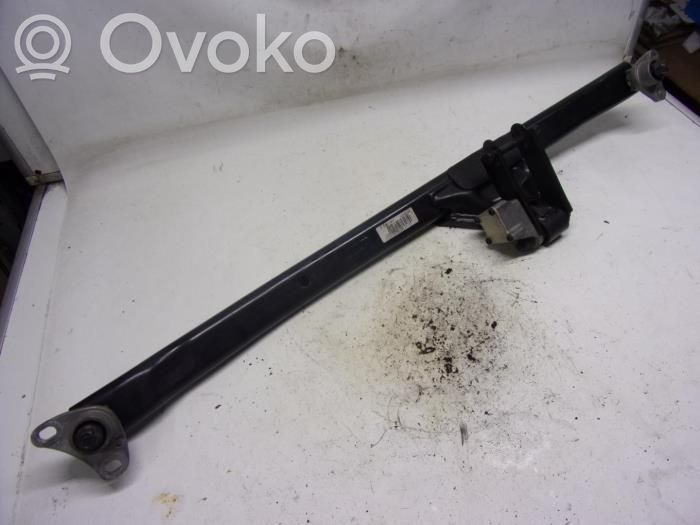 Engine mounting bracket   P30671357,55570765,5601118,5601759,6032760,93169189,P30671357