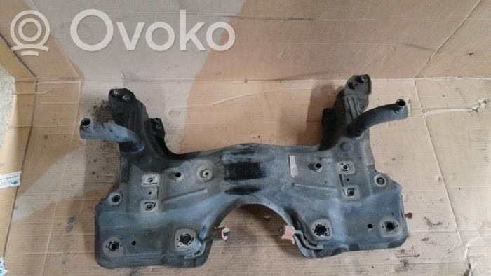 Fiat 500L Front subframe 