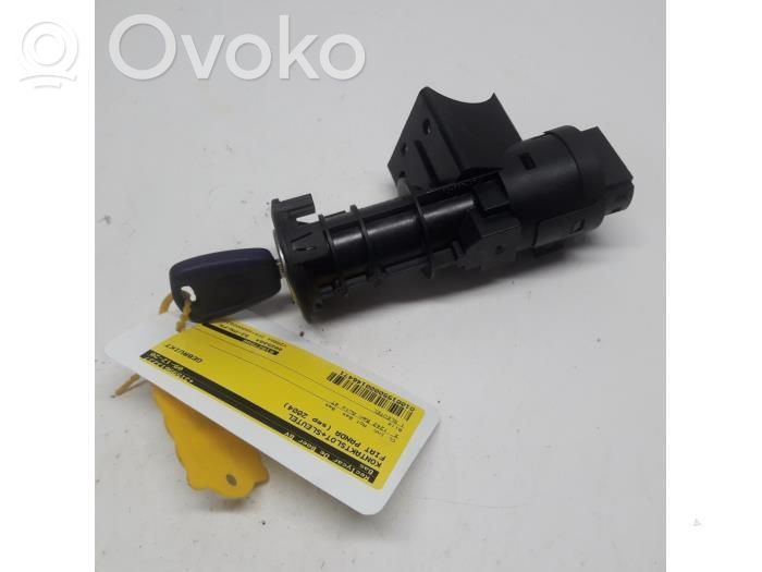 Fiat Panda II Užvedimo spynelė 