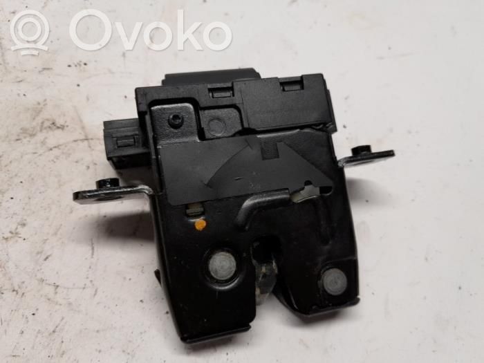 Nissan Qashqai Zamek klapy tylnej / bagażnika 