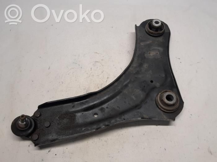 Renault Megane III Front lower control arm/wishbone 