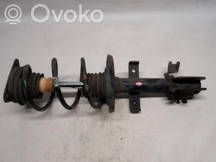 Renault Clio IV Front shock absorber/damper 