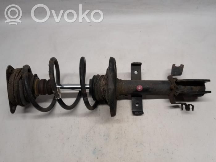 Renault Clio IV Front shock absorber/damper 