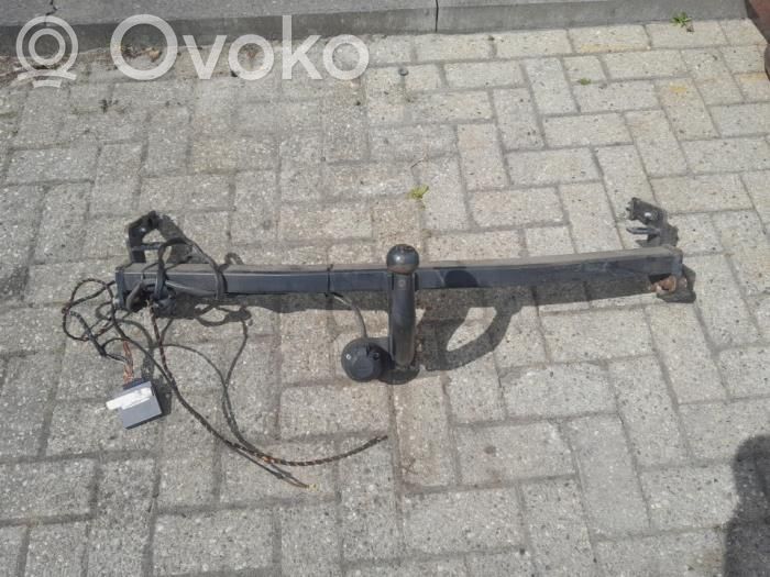 Peugeot 208 I Set bară remorcare 