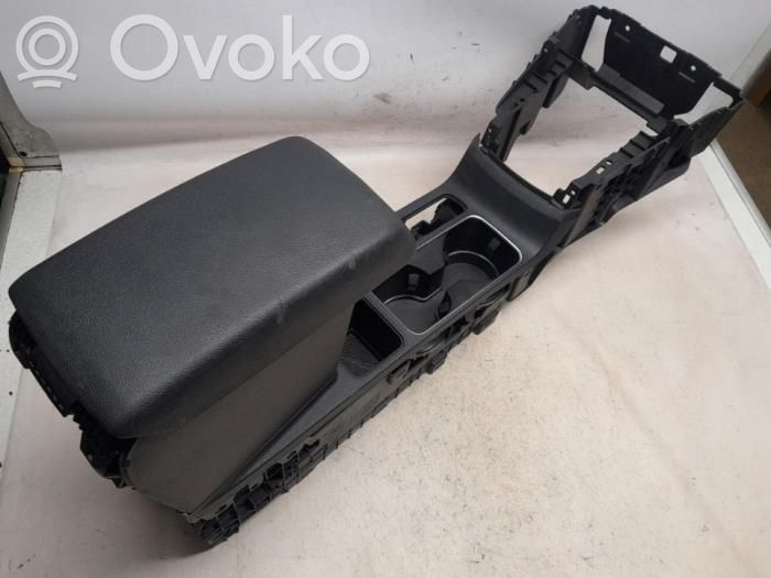 Ford Ecosport Center console 