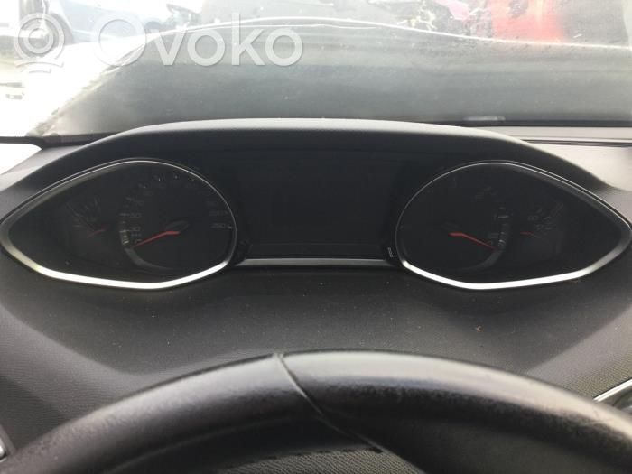 Peugeot 308 Спидометр (приборный щиток) 