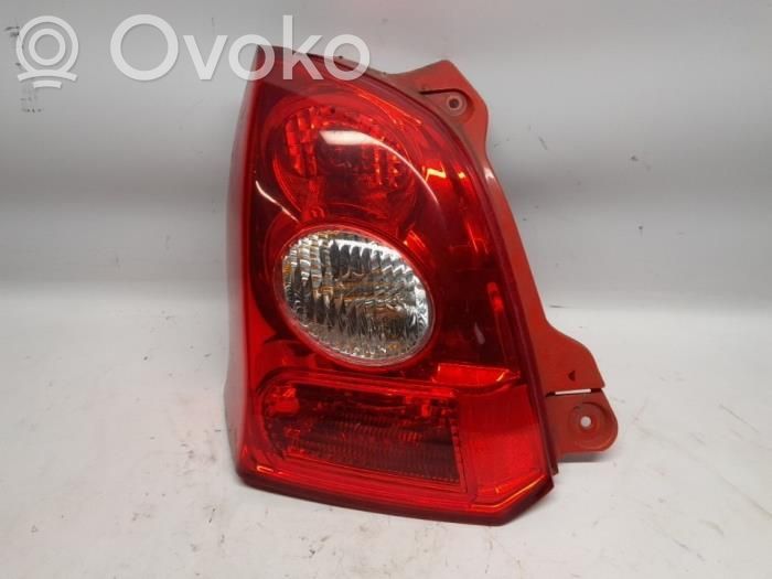 Lampa tylna   265554A00G,1336920,1336980,13578244,265554A00G,45340180,45840180,55579264,8554460,8601530
