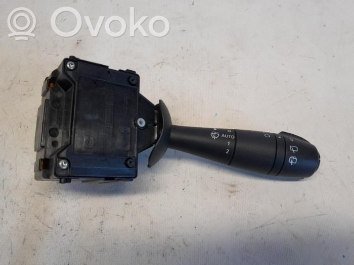 Renault Clio IV Stikla tīrītāju slēdzis 