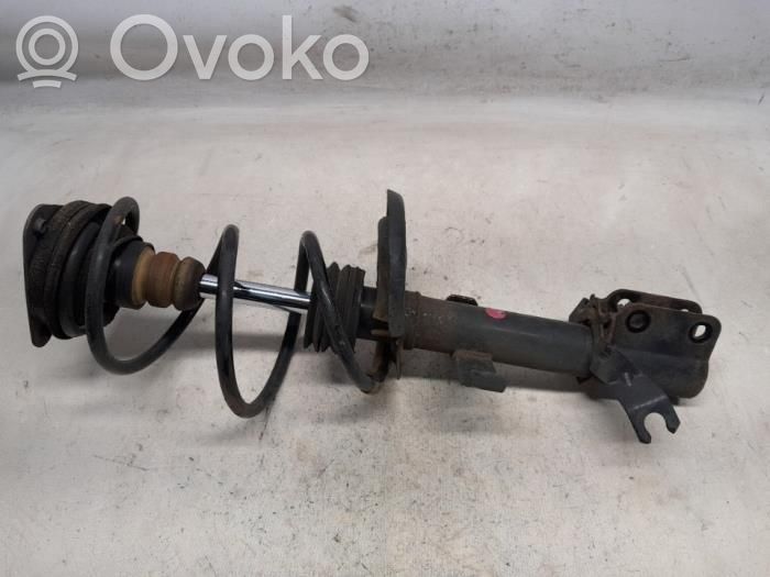 Renault Clio IV Priekšpusē amortizators 