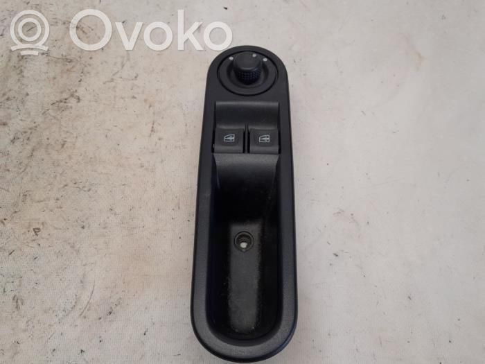 Renault Twingo III Electric window control switch 
