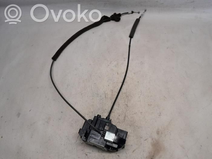 Nissan Juke I F15 Zamek drzwi przednich 