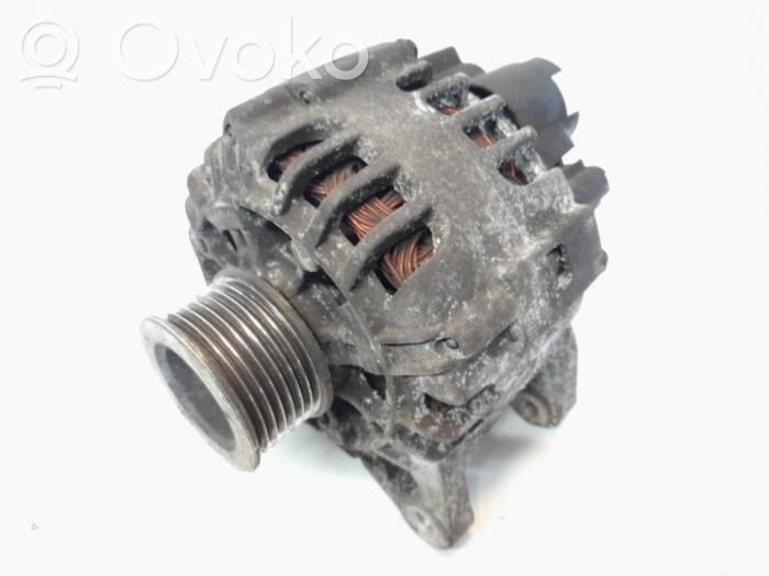 Renault Clio III Generator/alternator 