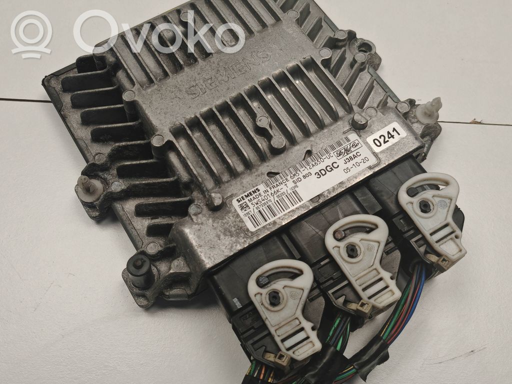 Ford Focus Engine control unit/module 