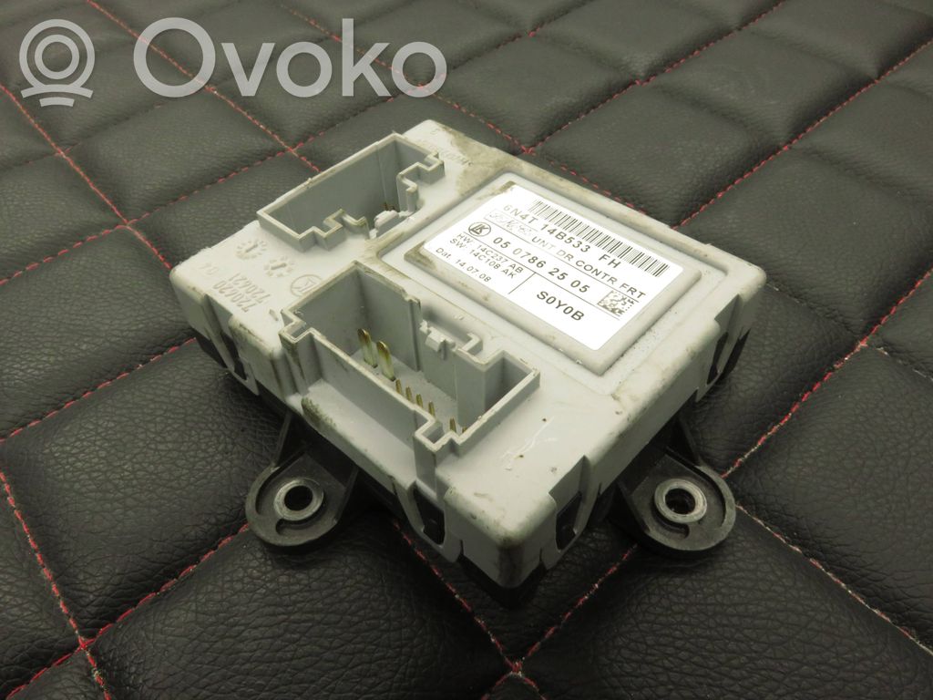 Ford Focus Door control unit/module 