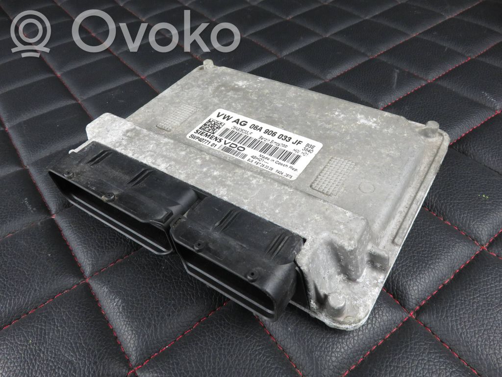 Volkswagen Golf VI Engine control unit/module 