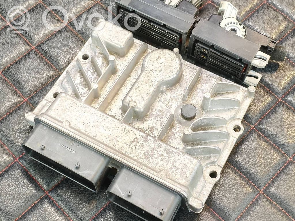 Opel Meriva B Engine control unit/module 