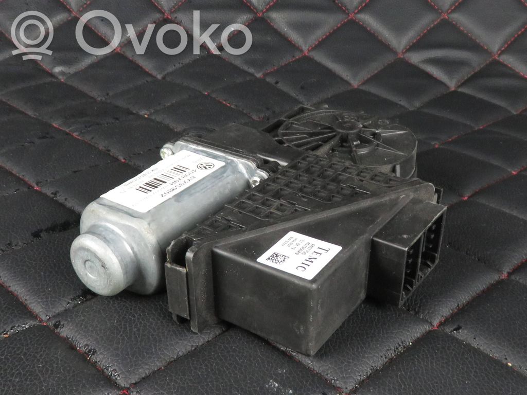 Volkswagen Polo IV 9N3 Silnik regulatora szyby drzwi przednich 