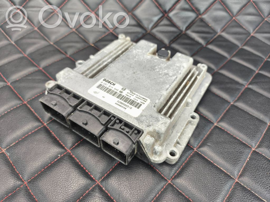Renault Trafic II (X83) Engine control unit/module 