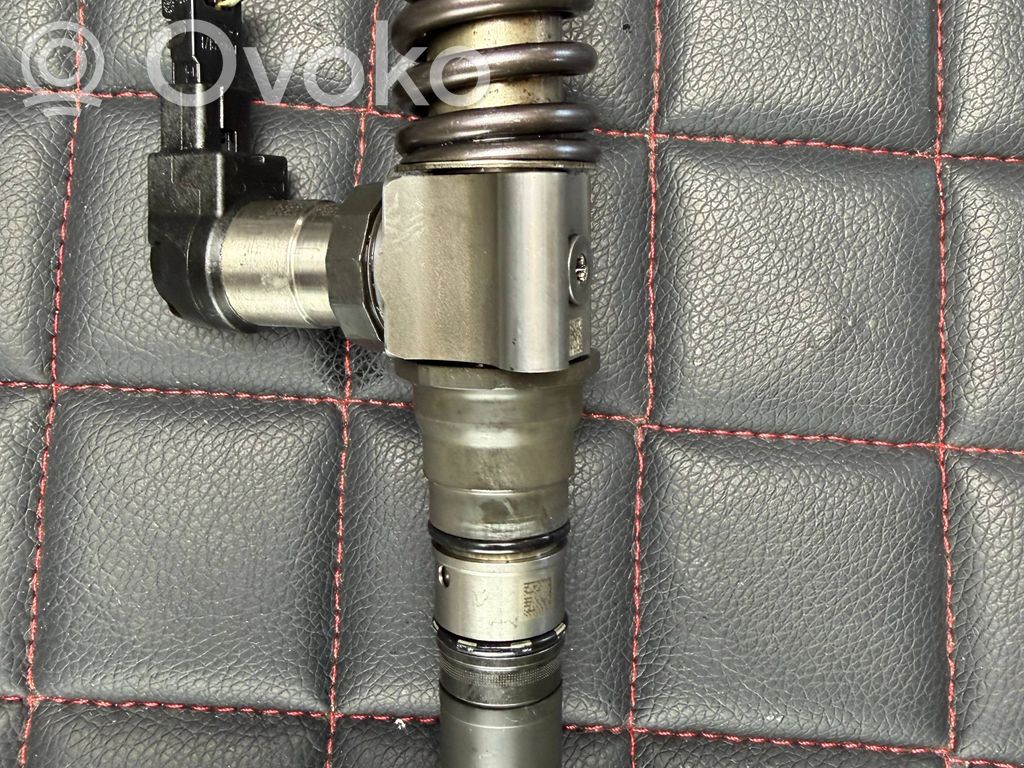 Volkswagen PASSAT B6 Injector combustibil 