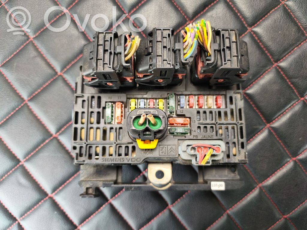 Peugeot 407 Module de fusibles 