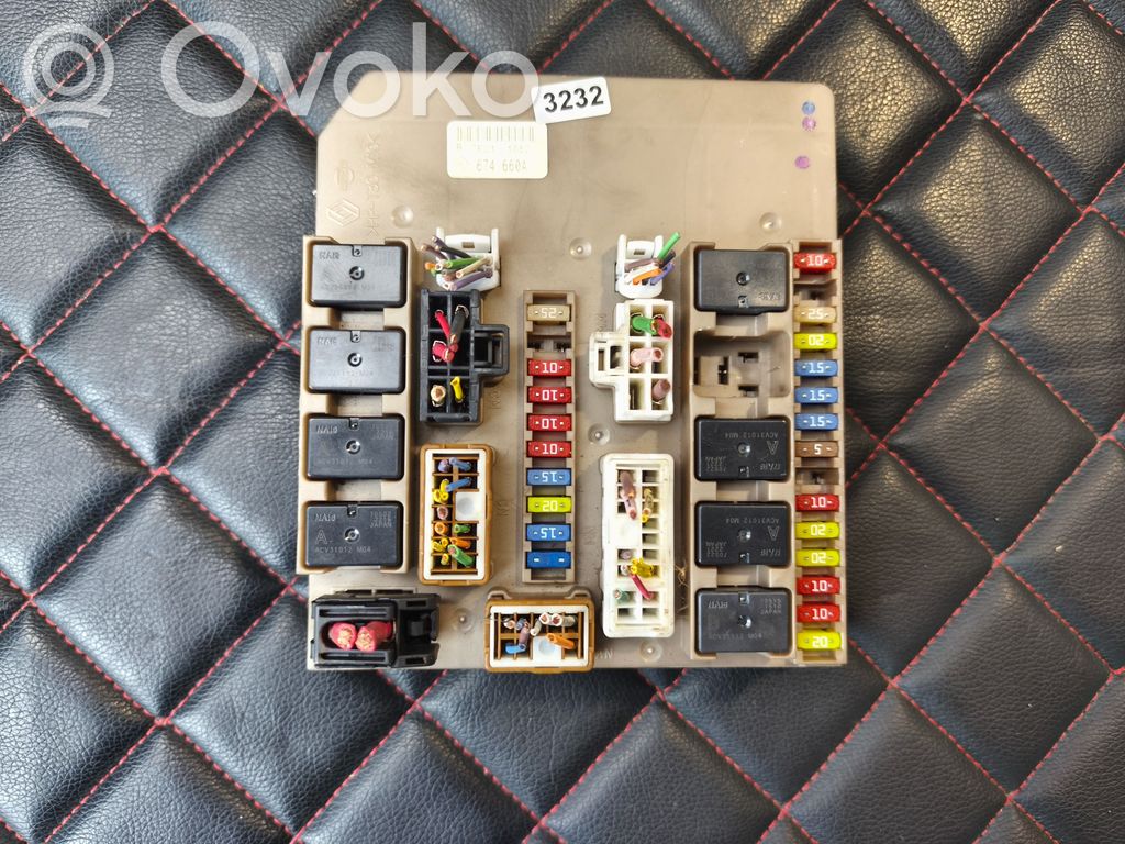 Renault Clio III Módulo de fusible 