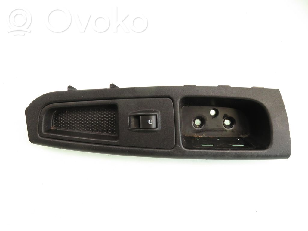 Quarter vent window switch   735443255