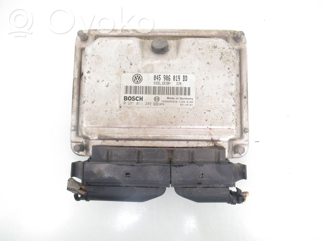 Volkswagen Golf IV Engine control unit/module 