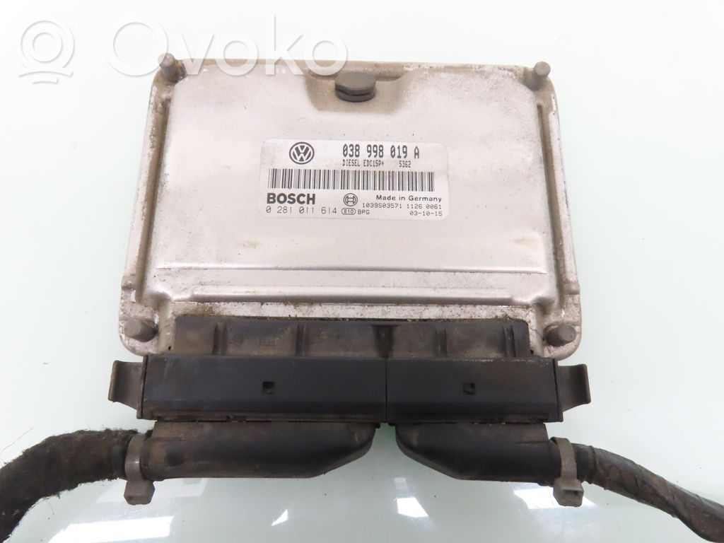 Volkswagen Golf IV Sterownik / Moduł ECU 