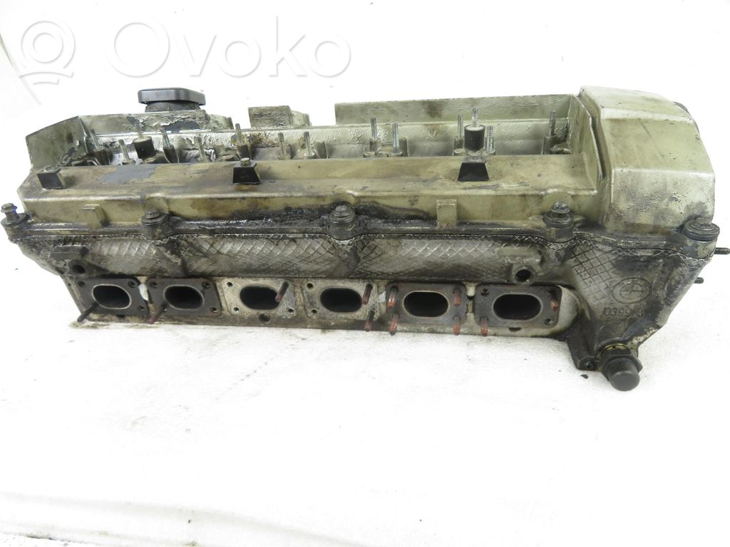 BMW 5 E34 Engine head 