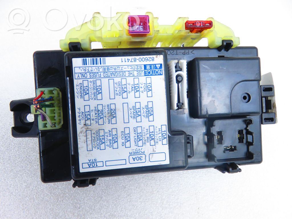 Daihatsu Terios Juego de caja de fusibles 
