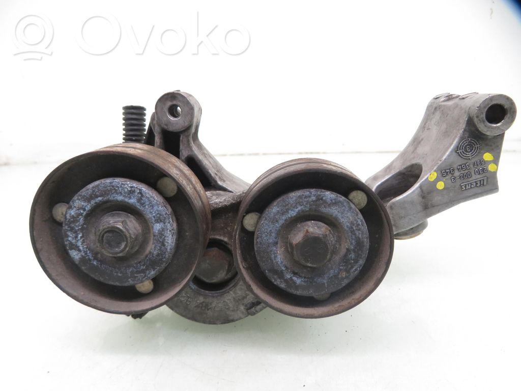 Opel Astra H Mocowanie alternatora 